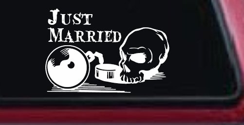 Just Married Ball Chain Skull Car Truck Window Vinyl Decal Sticker (White)
