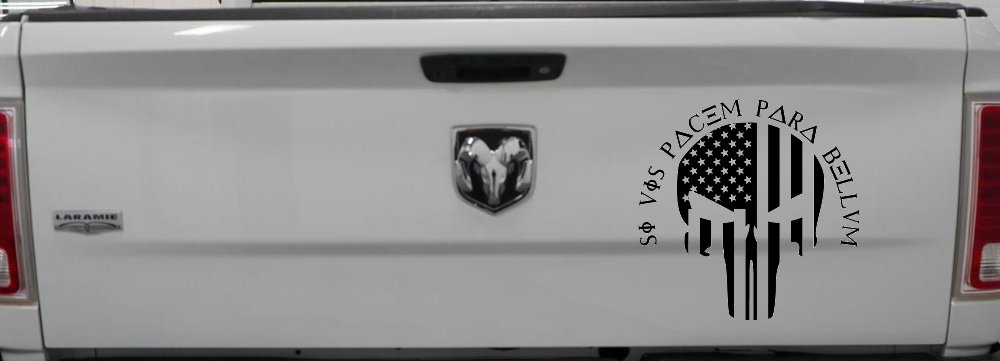 Punisher Skull US American Flag Si Vis Pacem Para Bellum Guns Car or Truck Window Decal Sticker