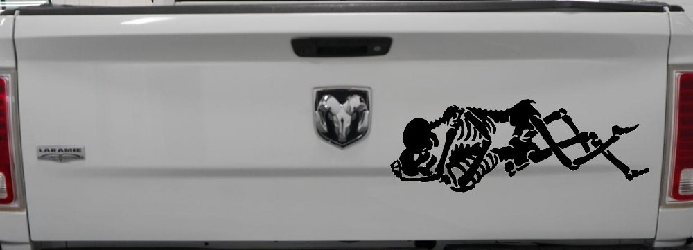 Skeleton Love Skulls Car or Truck Window Vinyl Decal Sticker (Black)